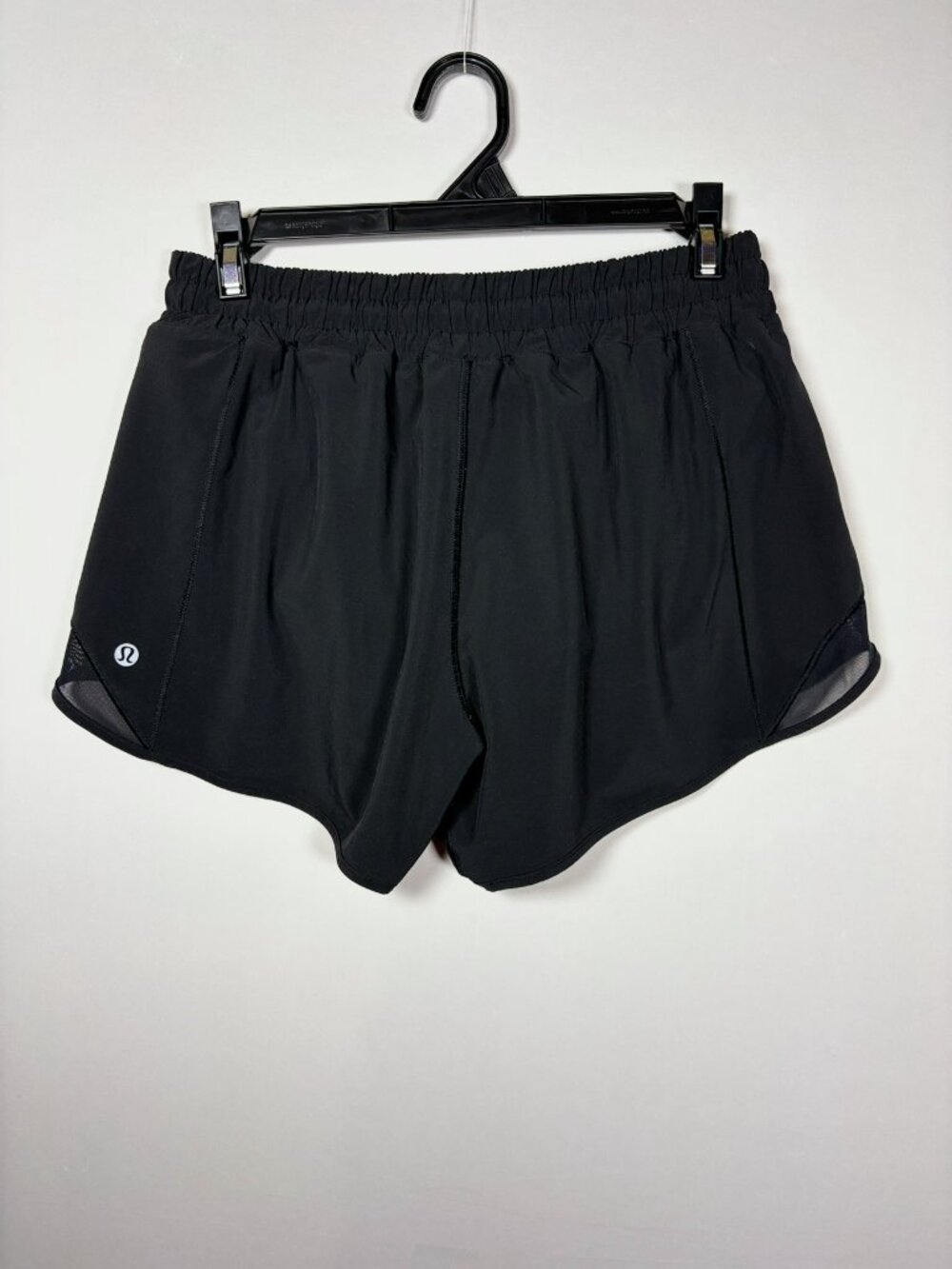 Lululemon Hotty Hot Low Rise Lined Running Shorts Black Size 8